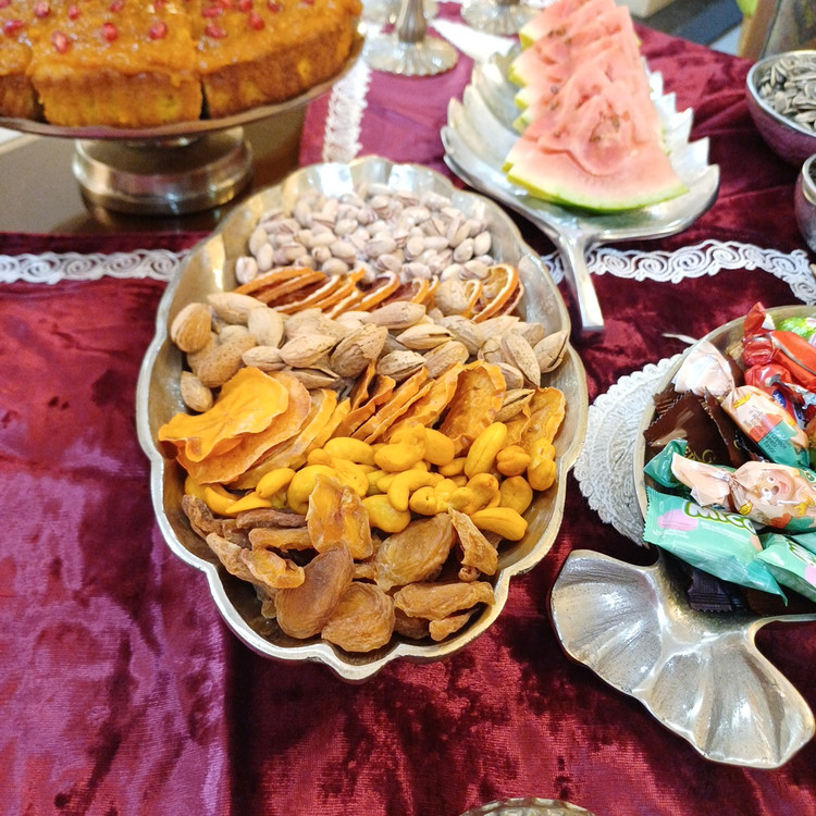 میوهخوری بیضی طرح کندویی مدرن | ظرف پذیرایی لوکس و دکوراتیو