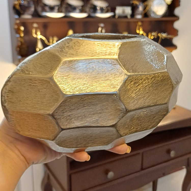 gold-stone-texture-aluminum-vase