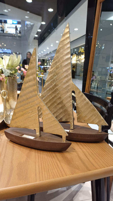 carved-sailboat-decor