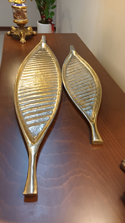 large-leaf-serving-platter