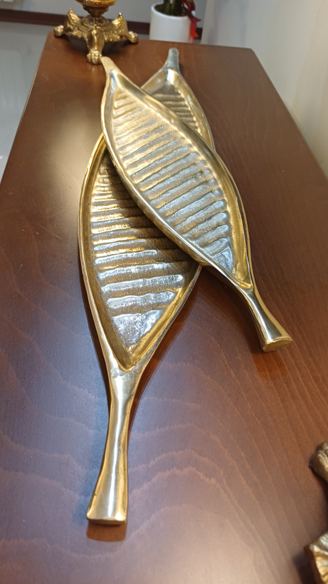 modern-leaf-shaped-platter-large