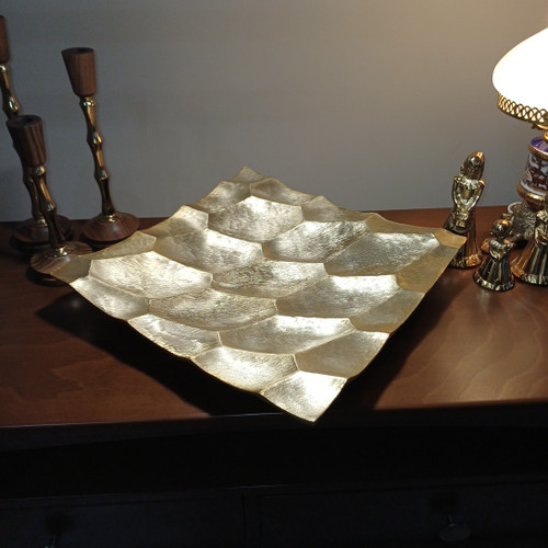 Close-up view of the aluminum honeycomb serving tray texture and glossy finish