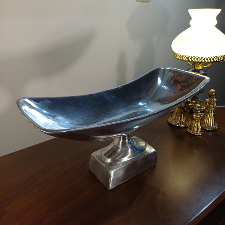 Shiny & Stylish Serving Basket