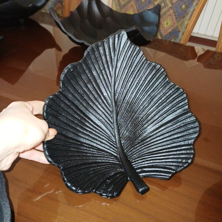 Luxury black decorative leaf tray for nuts and chocolate, minimalist modern serving dish for dining table presentation