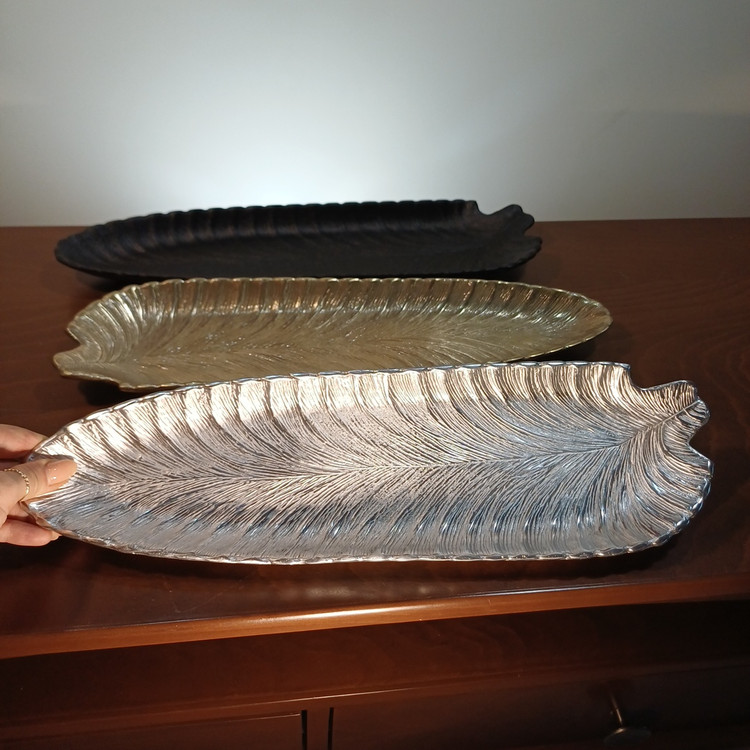 silver-leaf-serving-dish-04.jpg