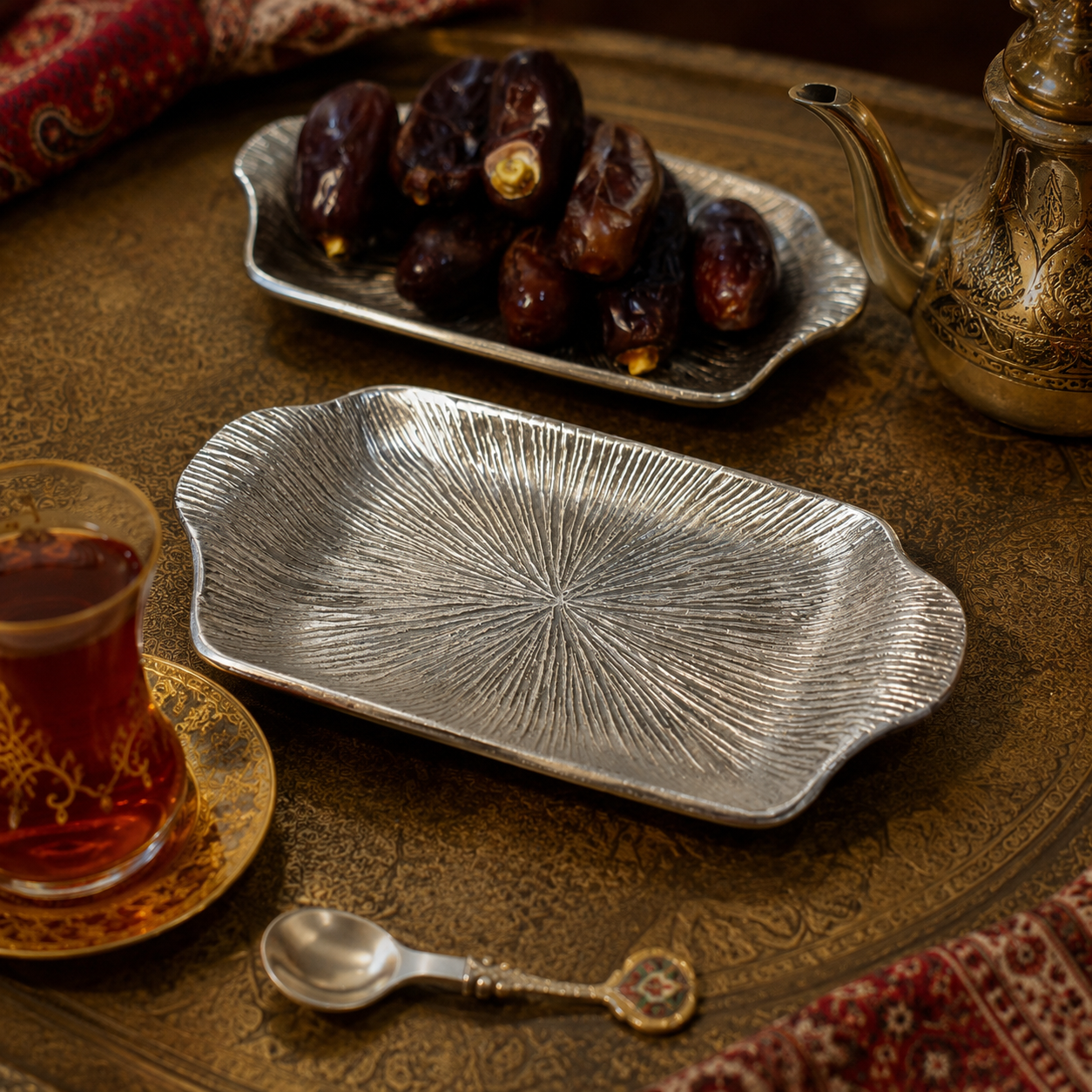 bihad-aluminum-date-serving-plate-liner.jpg