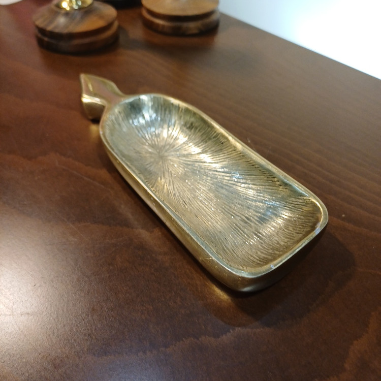 rectangular-aluminum-serving-tray.jpg