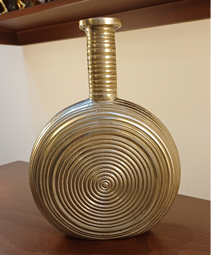 siran-modern-home-decor-vase.jpg