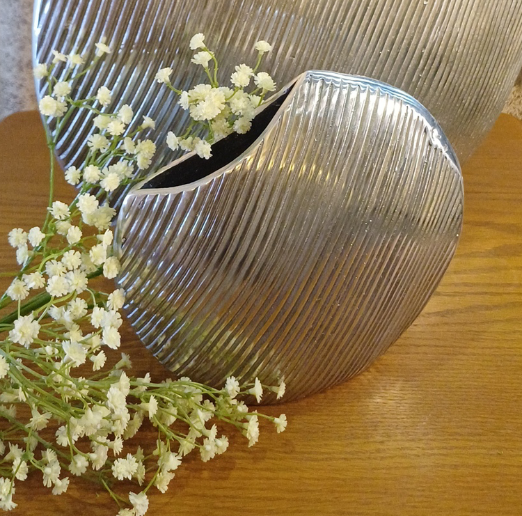 kazrah-modern-home-decor-vase.jpg