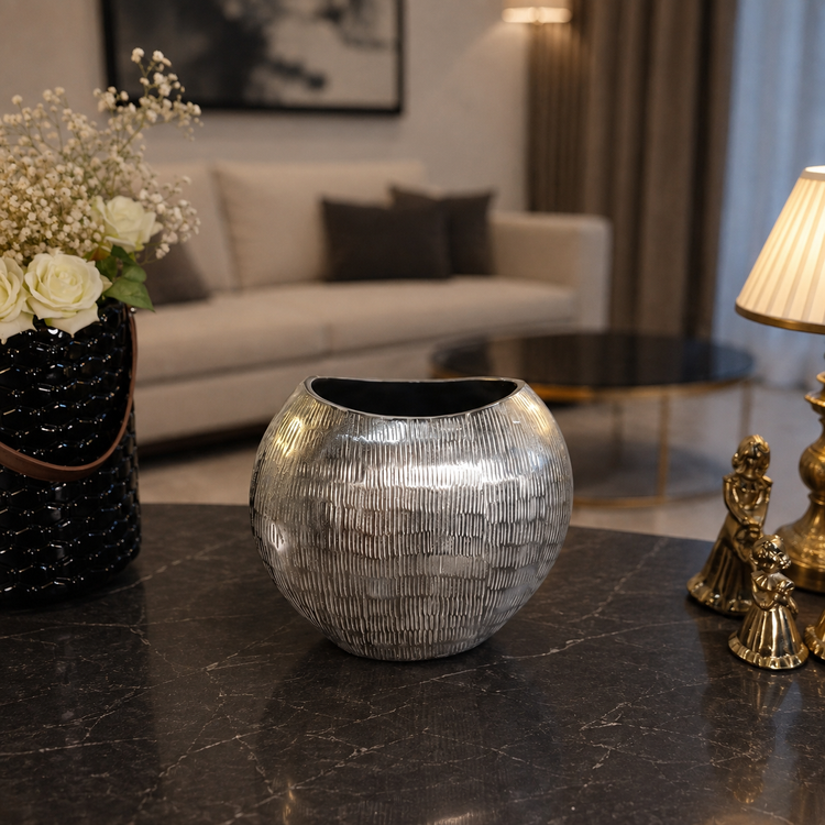luxury-aluminum-vase-mahtab.jpg