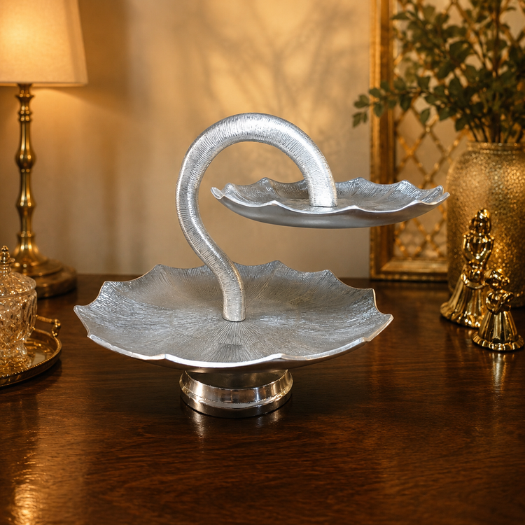 ceros-aluminum-pedestal-serving-bowl.jpg